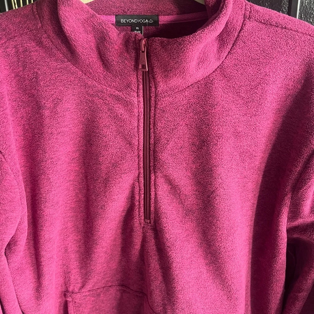 NWT Beyond Yoga New Terrain Pullover XL Heather Dark Beet Activewear Sweatshirt - Picture 5 of 11